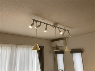 茨城県土浦市 家庭用ダクトレール・テレビ壁掛け・換気交換工事1