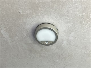 千葉県我孫子市 家庭用軒下照明設置工事1