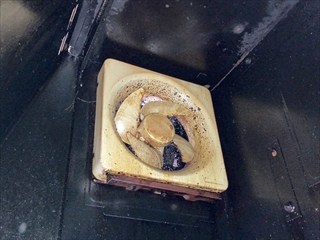 茨城県取手市 家庭用換気扇交換工事1