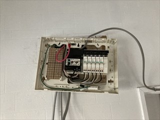 茨城県土浦市 アンテナ設置、単三切替、分電盤交換、専用回路増設工事8