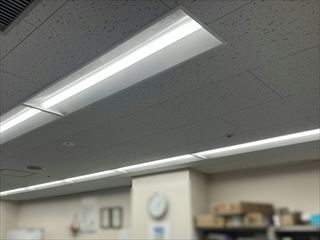 事務所内照明器具LED更新工事