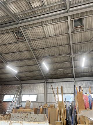 高天井照明器具交換工事