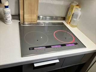 千葉県柏市 家庭用ガスレンジからIHクッキングヒーター交換、レンジフード交換、専用コンセント設置工事
