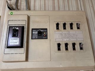茨城県牛久市　家庭用分電盤交換・エアコン用コンセント増設工事
