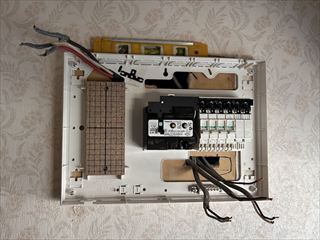 茨城県龍ケ崎市　家庭用分電盤交換工事