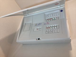 茨城県つくば市　家庭用分電盤交換・単三切替工事