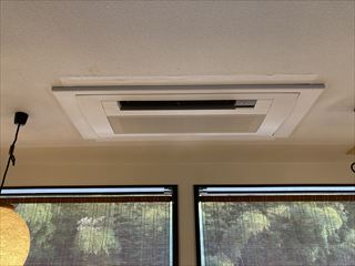 茨城県坂東市　業務用エアコン交換工事