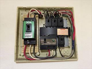 茨城県龍ケ崎市　家庭用分電盤交換工事