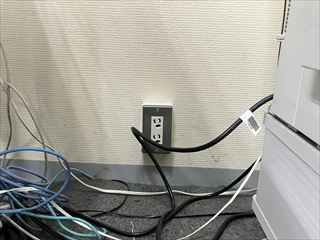 オフィス用コンセント増設工事