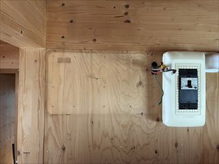 宮崎県宮崎市　電源が入らないパワコンを交換工事