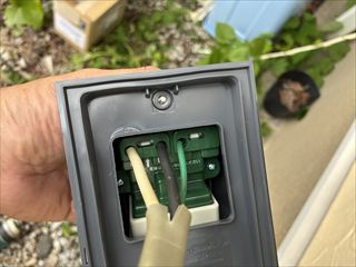 宮崎県宮崎市　EV充電コンセントが焦げて充電不能！安全を確認して新品へ交換工事