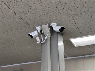 千葉県市川市　オフィス用防犯カメラ設置、屋外照明交換工事
