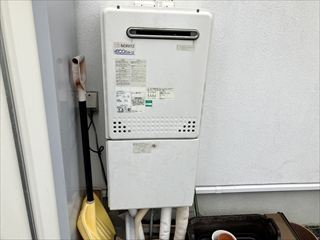 千葉県流山市　家庭用ガス給湯器を撤去しエコキュートの新設工事