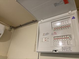千葉県柏市　家庭用分電盤交換、専用回路増設工事