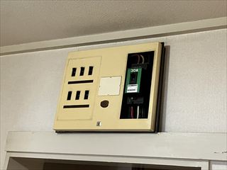 千葉県柏市　家庭用分電盤交換、専用回路増設工事