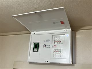 千葉県柏市　家庭用分電盤交換、専用回路増設工事
